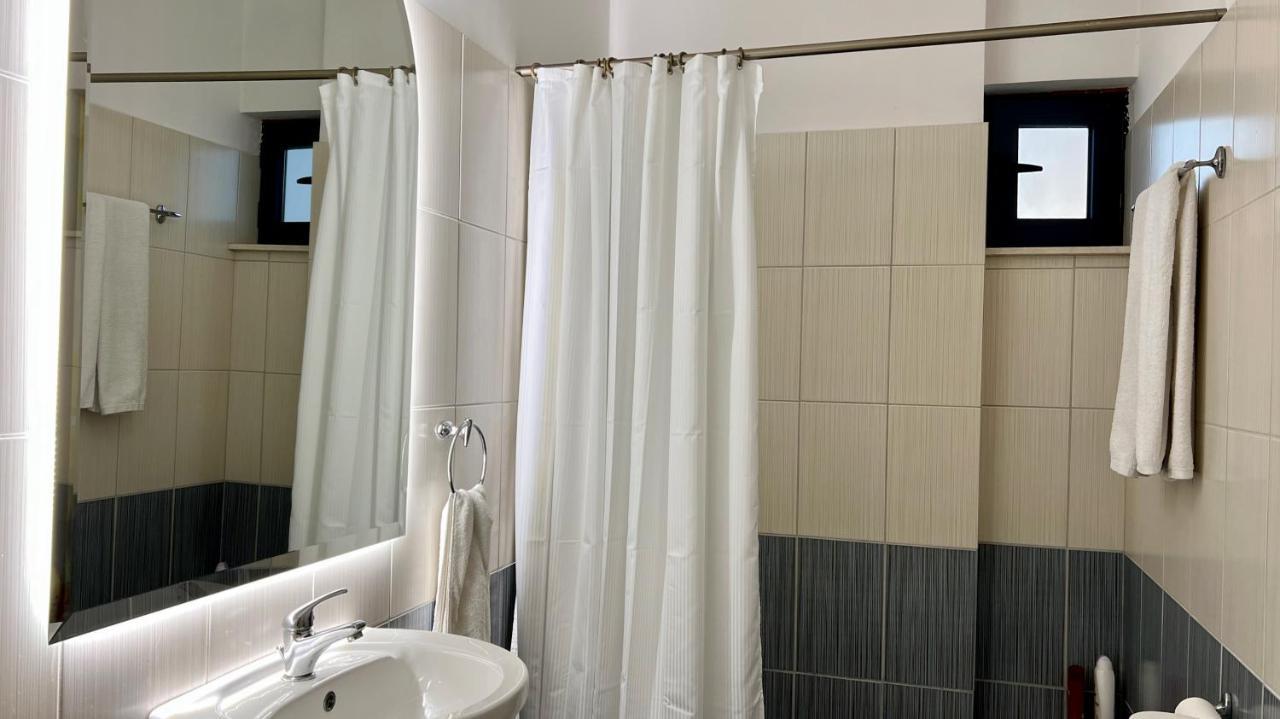 100 Meters From The Sea Apartment Ксилокастрон Екстериор снимка