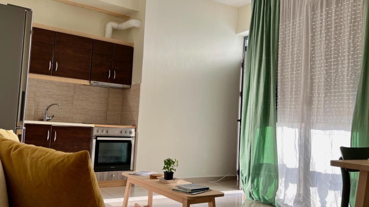 100 Meters From The Sea Apartment Ксилокастрон Екстериор снимка