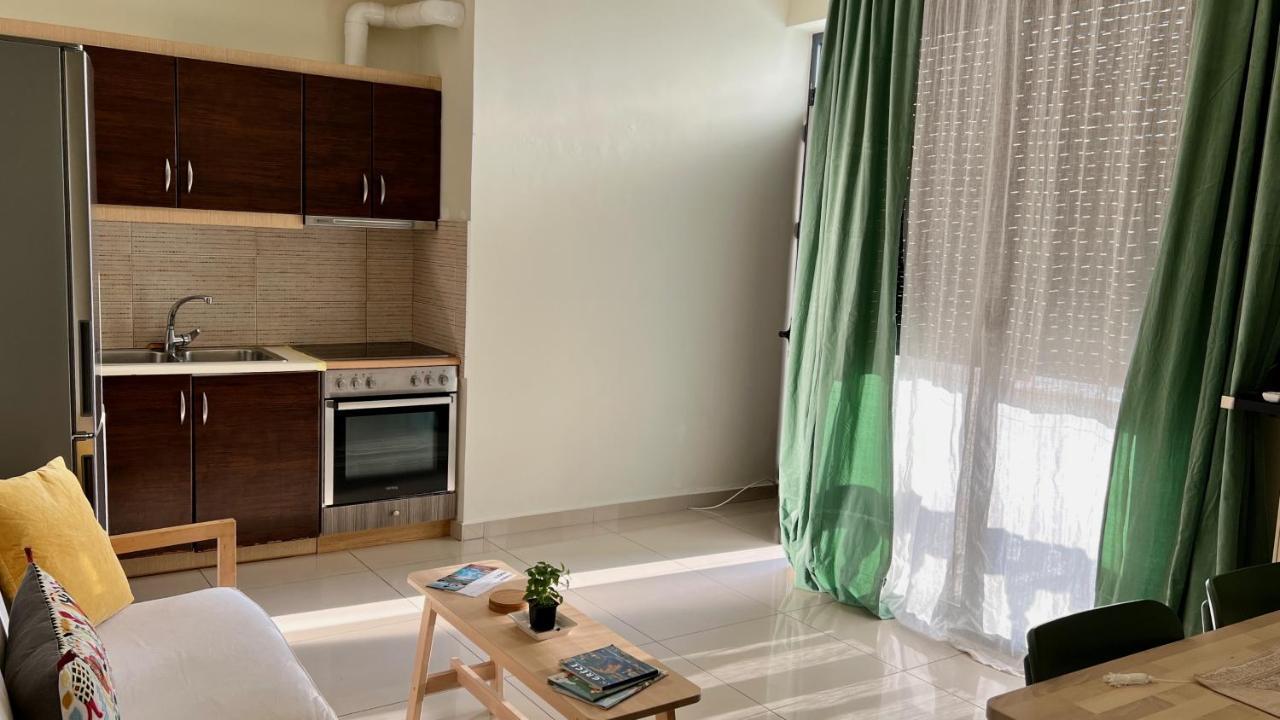 100 Meters From The Sea Apartment Ксилокастрон Екстериор снимка