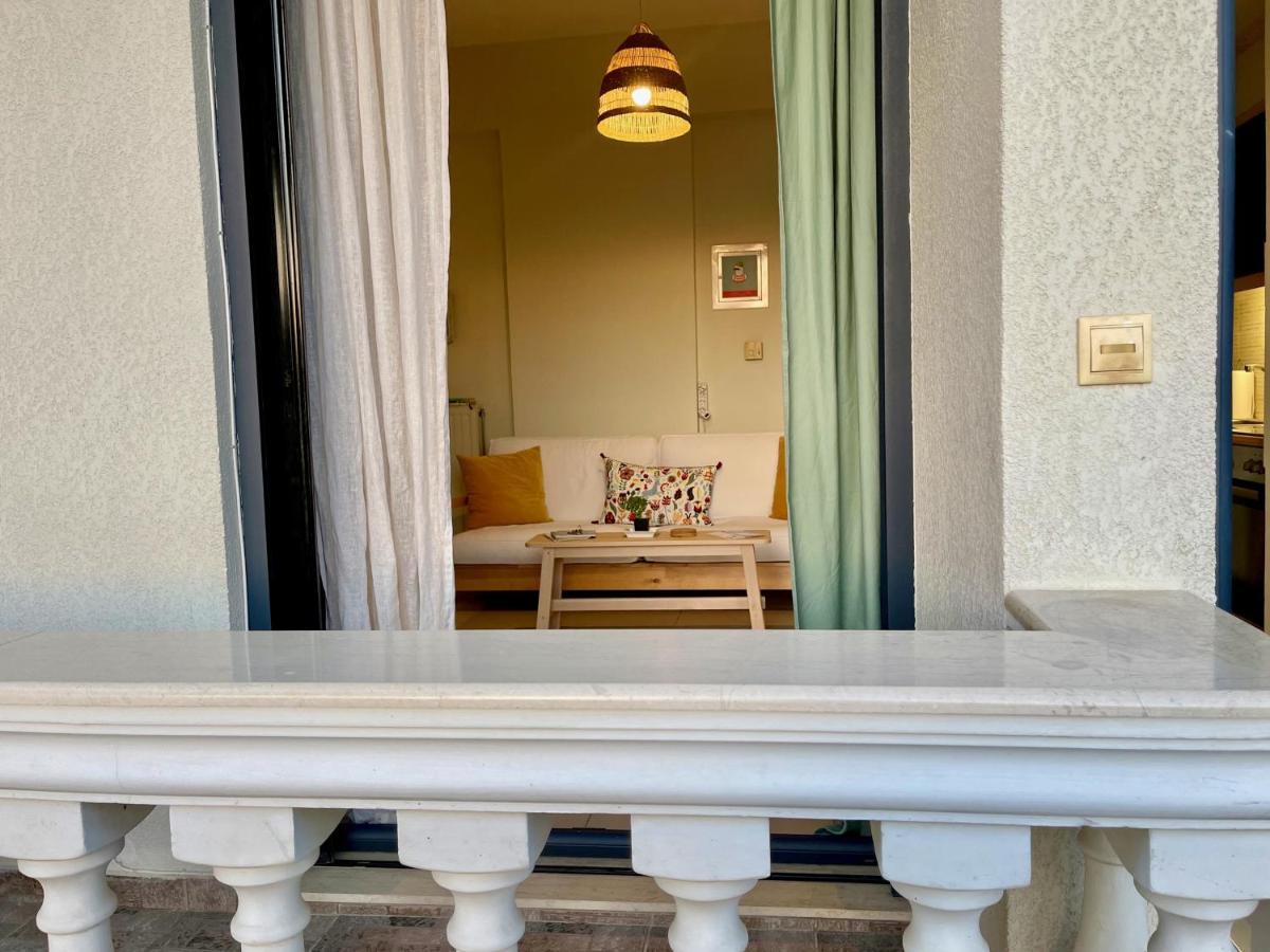 100 Meters From The Sea Apartment Ксилокастрон Екстериор снимка